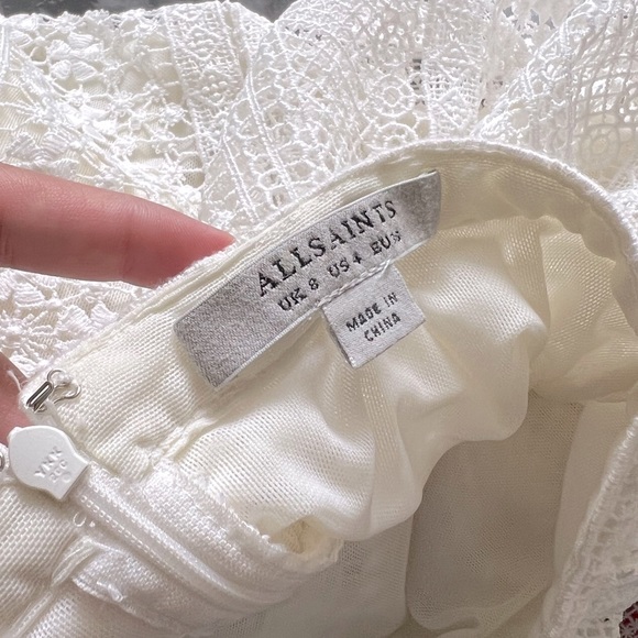 Lace skirt in size small - Picture 7 of 8